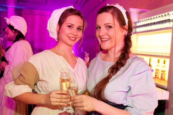 Wiener Wäschermädelball 2013, Teil 5 034 © Arman Rastegar