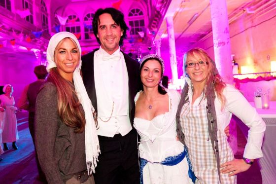 Wiener Wäschermädelball 2013, Teil 5 047 © Arman Rastegar