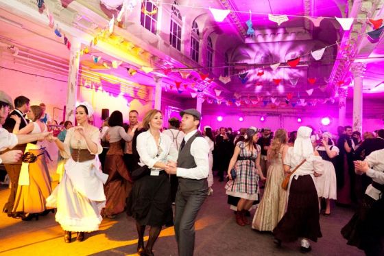 Wiener Wäschermädelball 2013, Teil 6 014 © Arman Rastegar