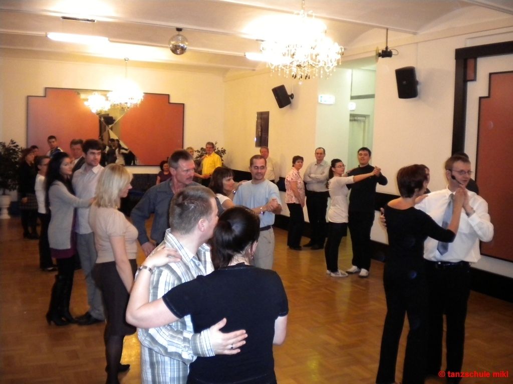 Tanzunterricht, Tanzschule Mikl, 1110 Wien Tanzschule Mikl